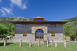Exterior - Casa construida según arquitectura Sthapatya Veda Maharishi